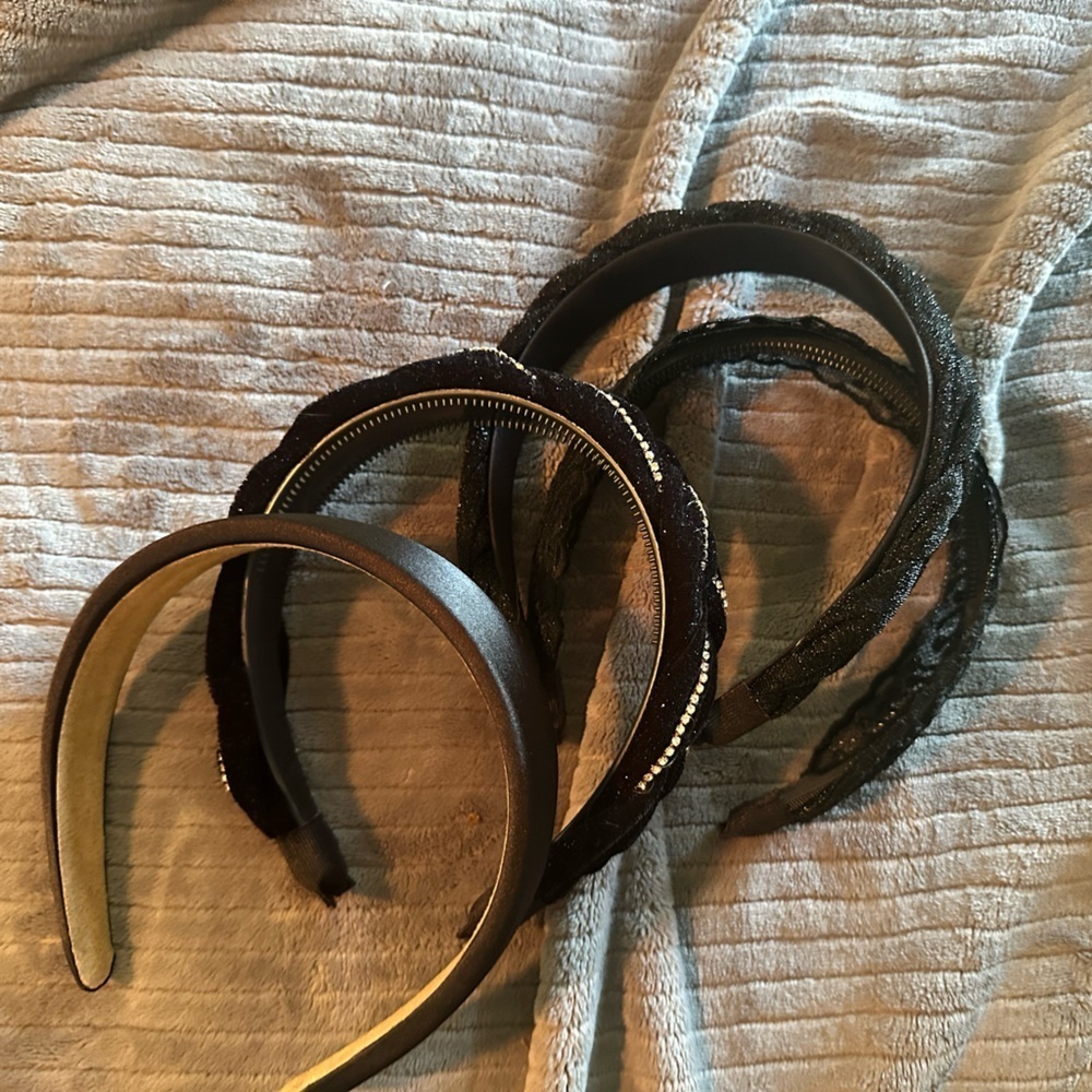 SET OF 4 NEW BLACK HEADBANDS - Picture 2 of 2